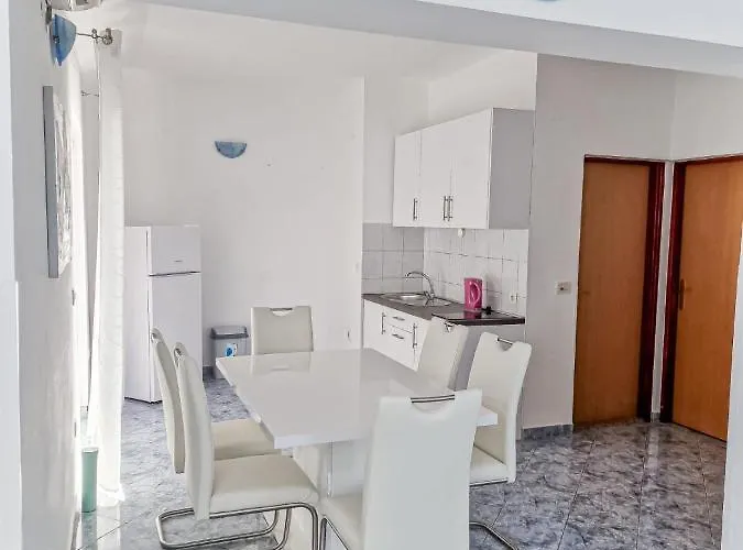 Paradise Starigrad-Paklenica